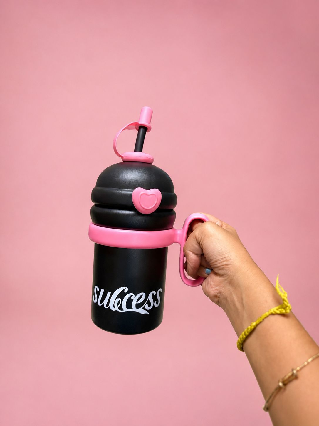 YUFUFUL SweetSip™ Insulated Kids Bottle with Straw & Handle | Black Rose | 700ml